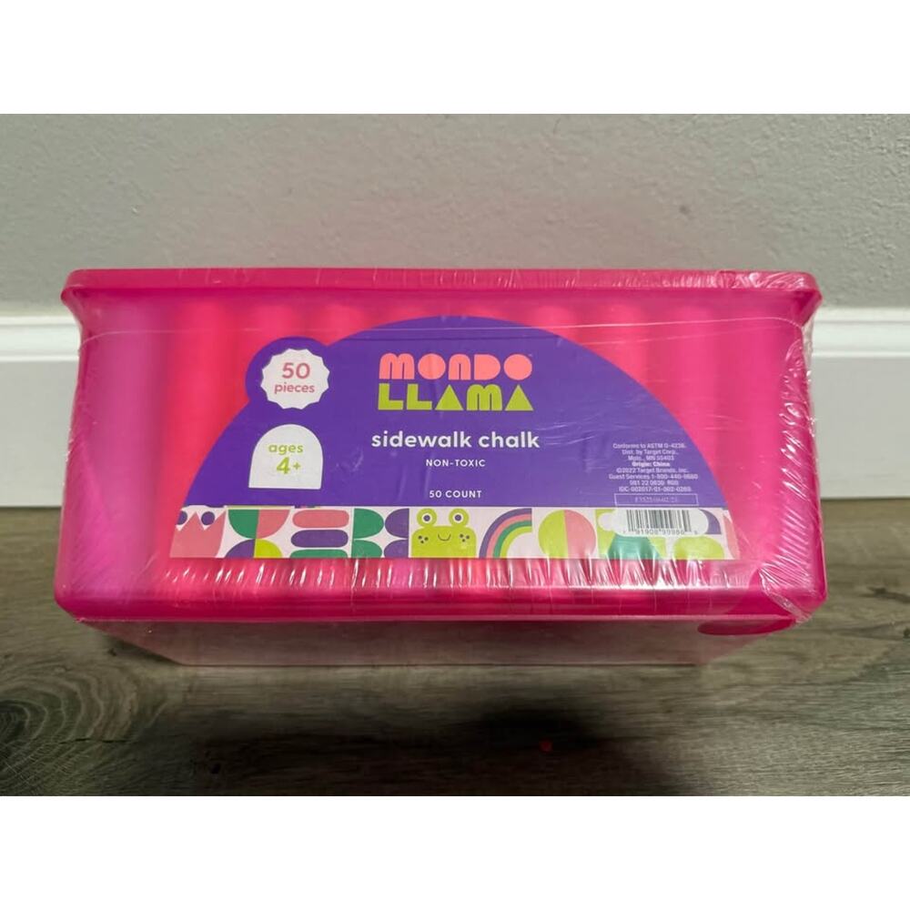 Mondo llama 50 pc sidewalk chalk set